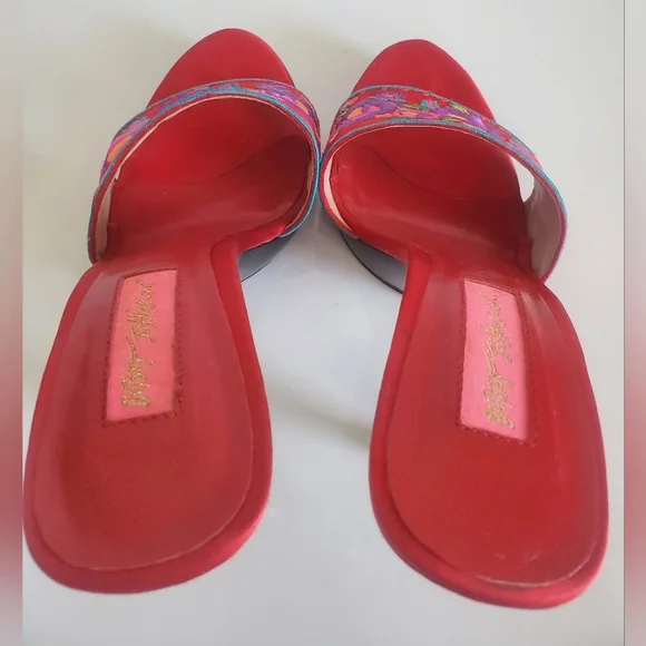 Betsey Johnson Janika Heels Mules Sandals Red Satin Embroidered Floral Size 7.5 - Picture 11 of 14